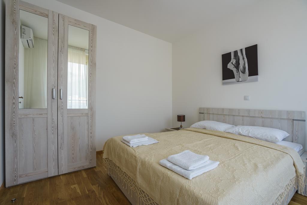 Apartments Lora Bokeljske Brigade Budva Kültér fotó