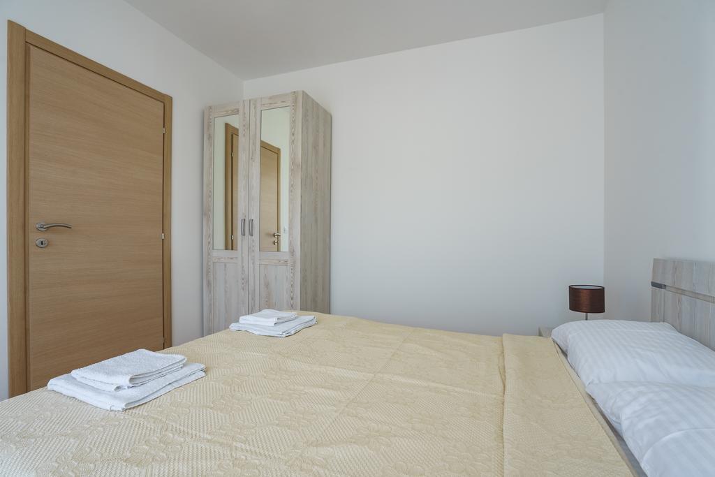 Apartments Lora Bokeljske Brigade Budva Kültér fotó